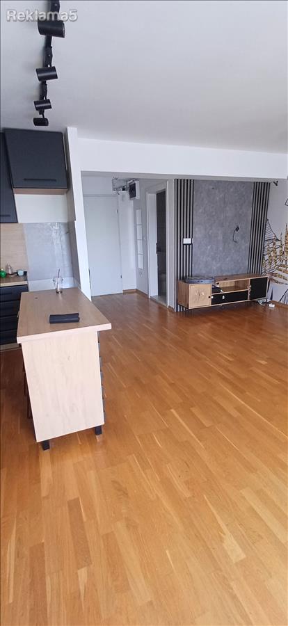 I am selling a 3-room apartment in Taftalidze