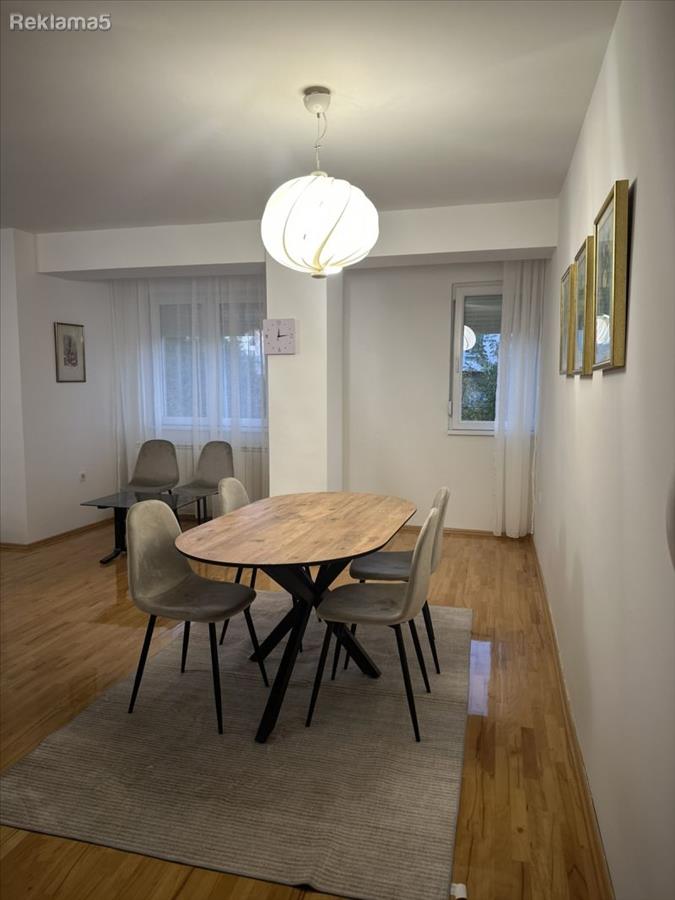 NEVSELUVAN CETIRISOBEN STAN VO CRNICE