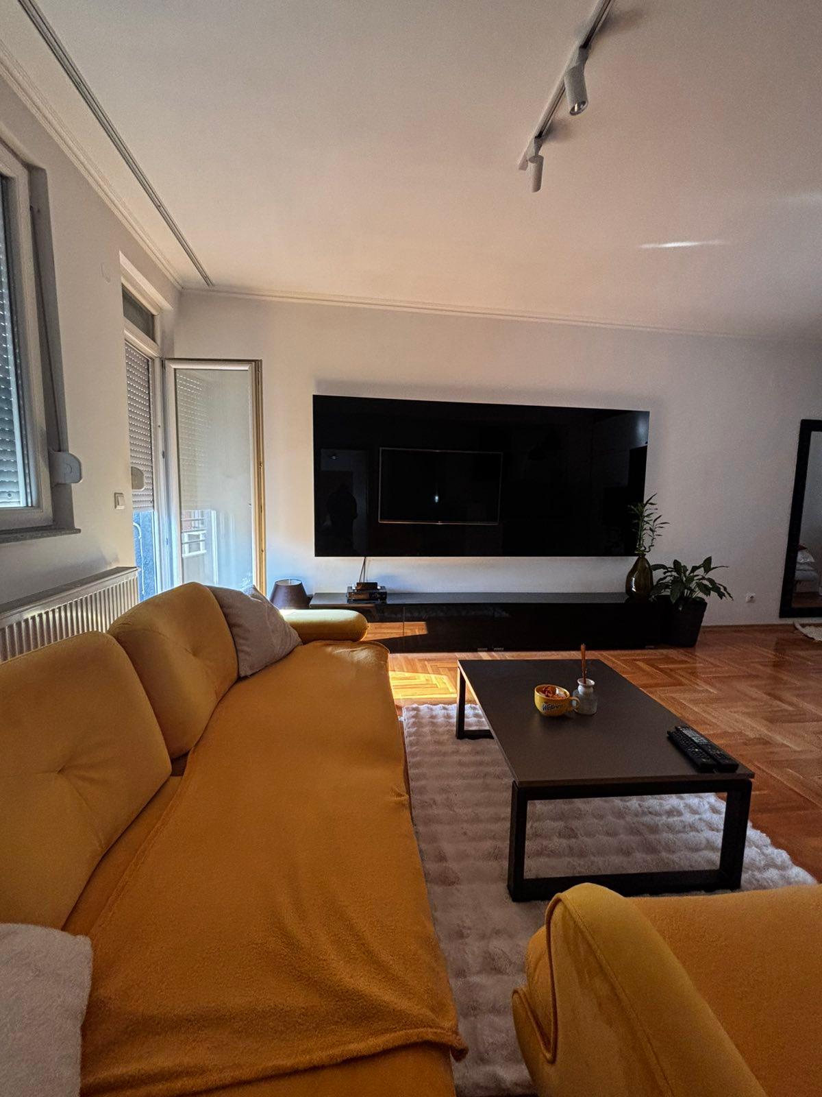 New furnished three-room apartment 60m2 Centar-Universalna
