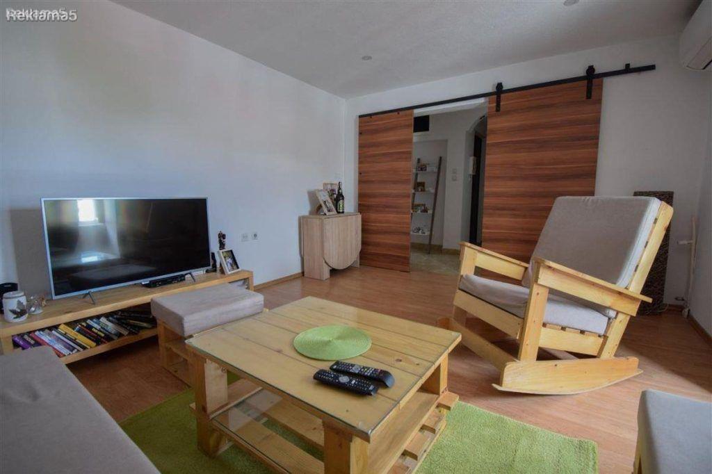 Dharma Doma rents out an apartment in the Center!