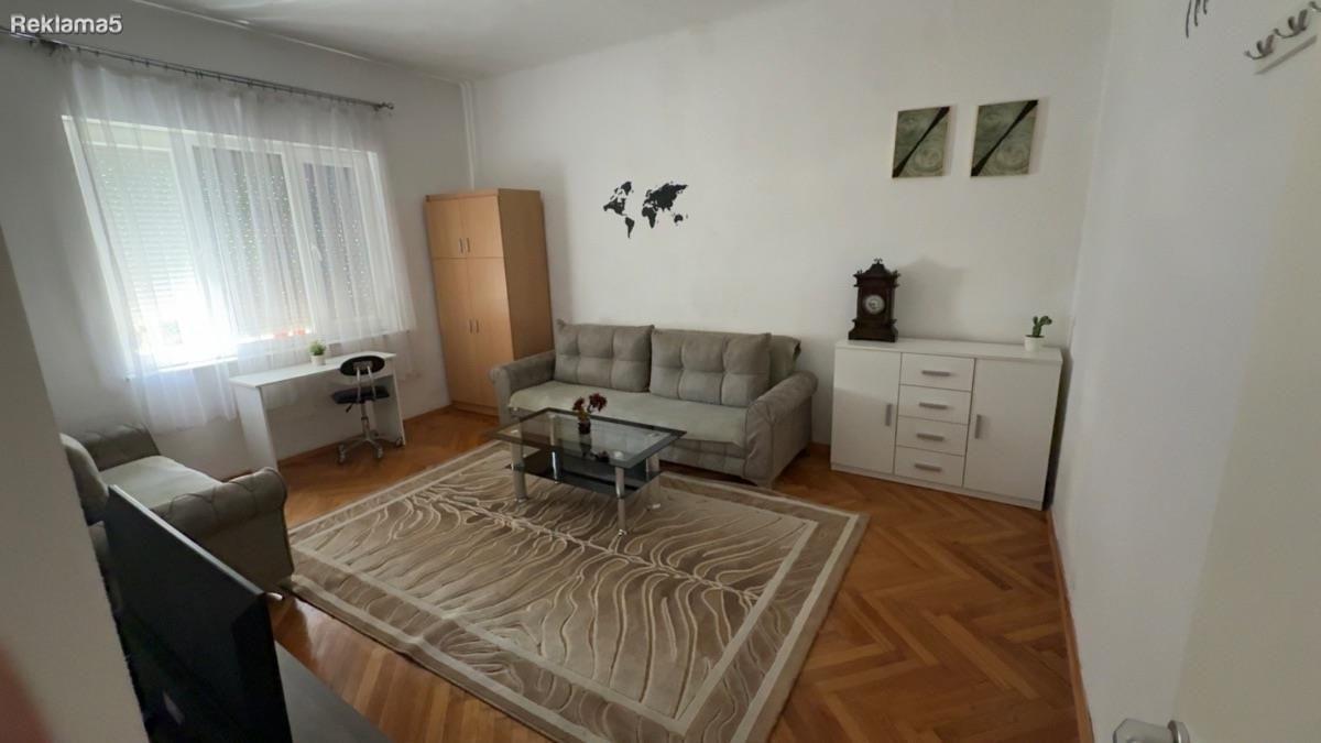 SE IZNAJMUVA STAN VO BLIZINA NA ZELEN PAZAR