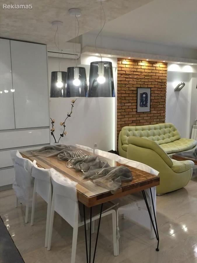 Nov lux namesten trosoben 80m2 kaj Gradski Park