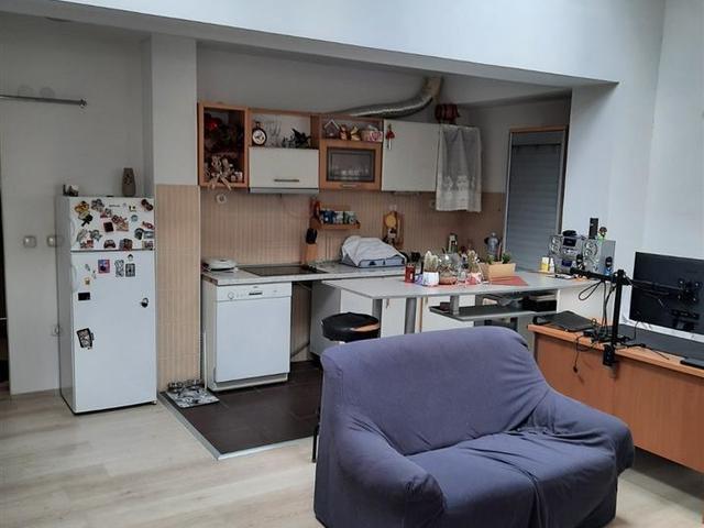 Se izdava trosoben namesten stan vo Karpos n. Vlae cena 350E