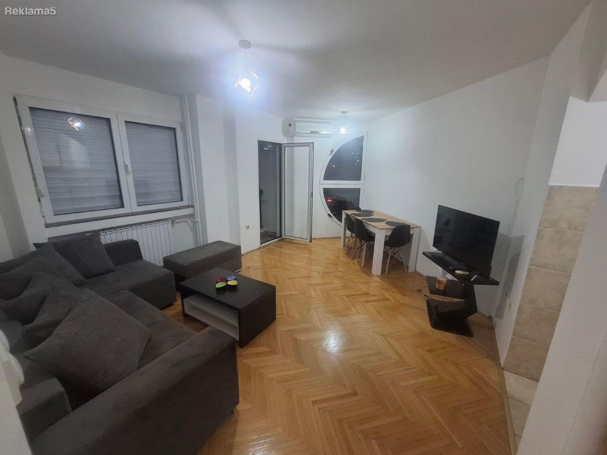 Se izdava namesten stan vo Novo Lisice 40m2 so 1 spalna