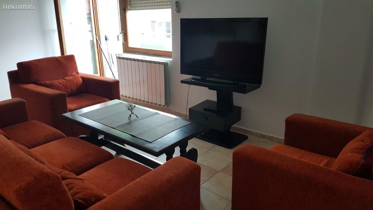 I am renting a furnished three-room apartment in Debar neighborhood