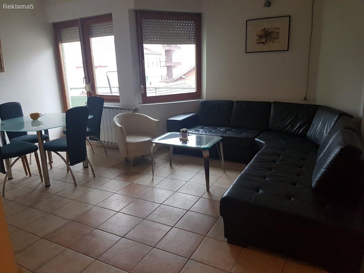 I am renting a furnished three-room apartment in Debar neighborhood