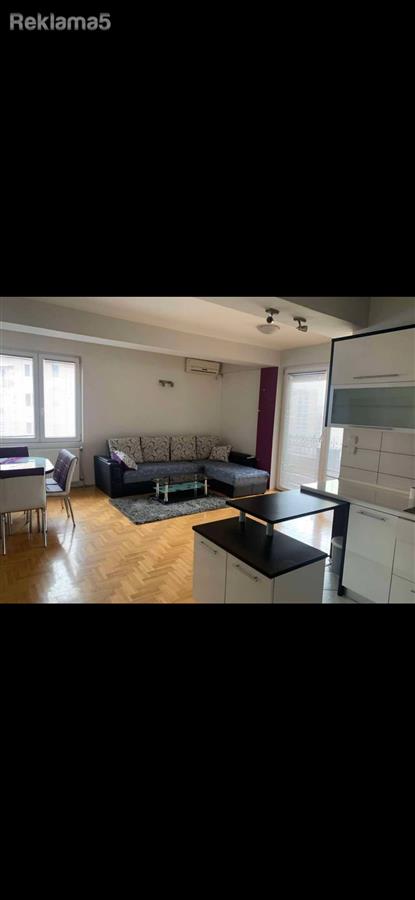 Three-room apartment for rent in Centar