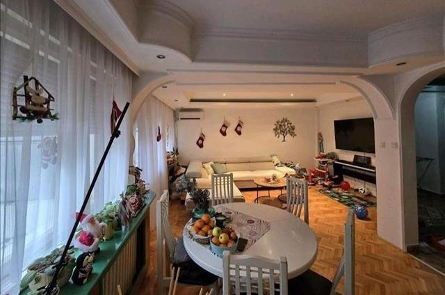 SAVIĆ IS SELLING AN APARTMENT IN KISELA VODA