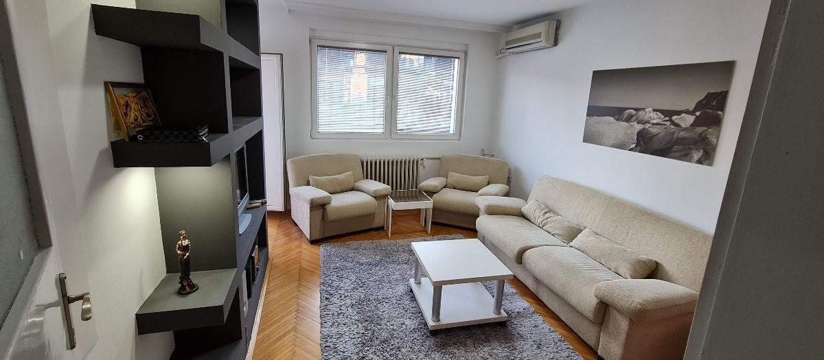 A 56m2 apartment on a square in the Center is for sale