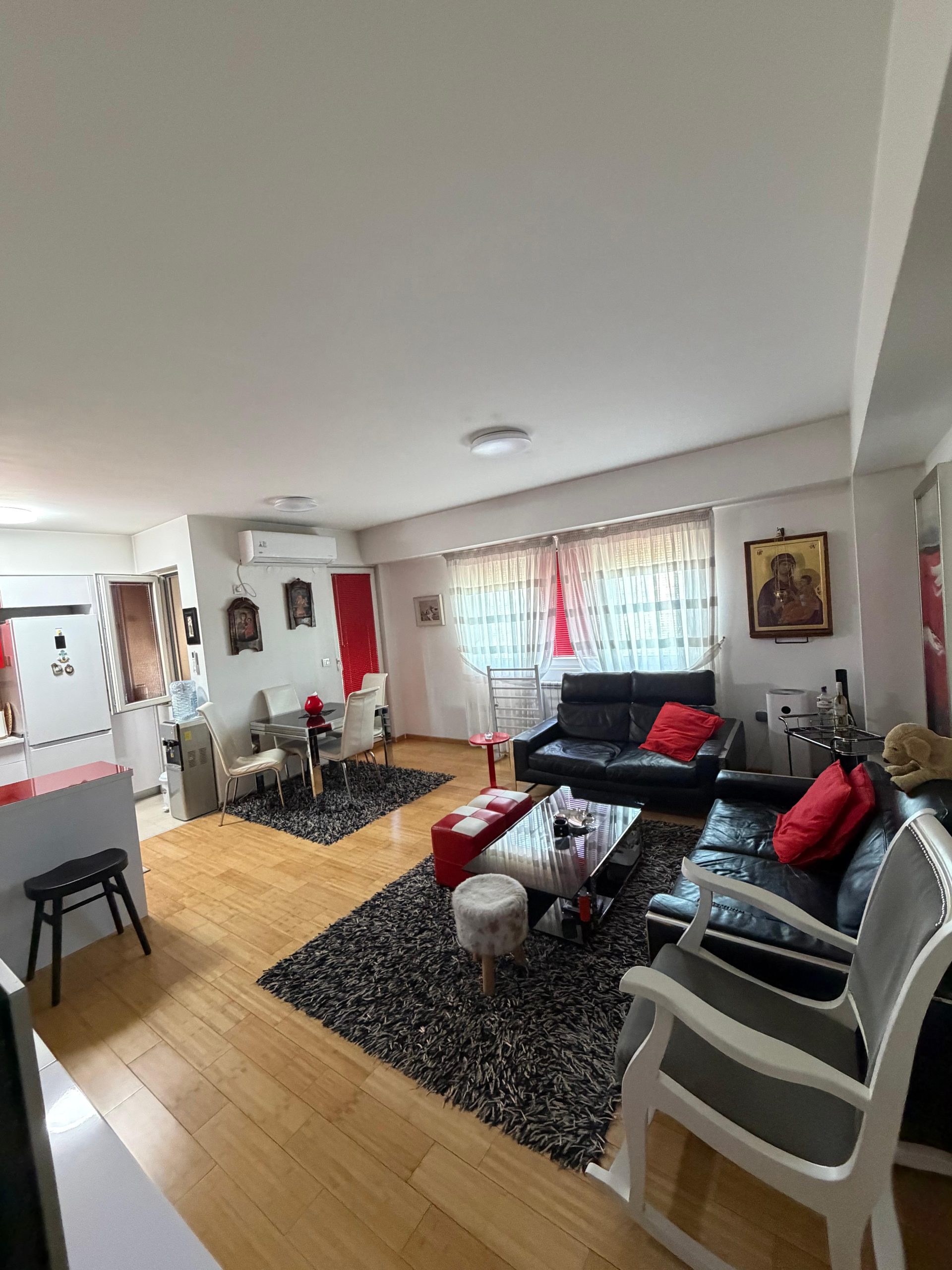 Apartment for sale in Aerodrom 84m2 (4 rooms)
