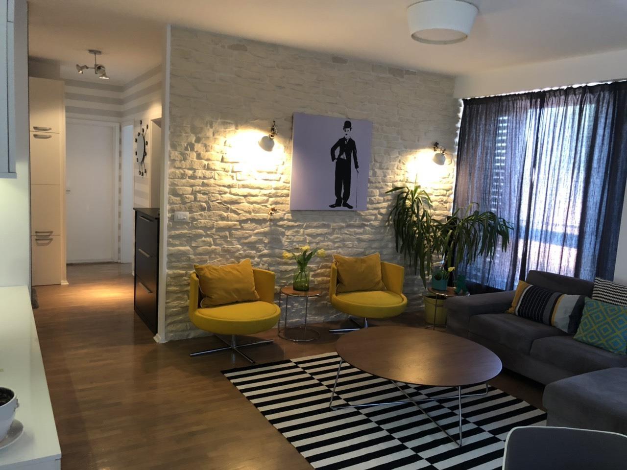 EXTRA NOV TROSOB NAMESTEN 65m2 CENTAR OU PESTALOCI