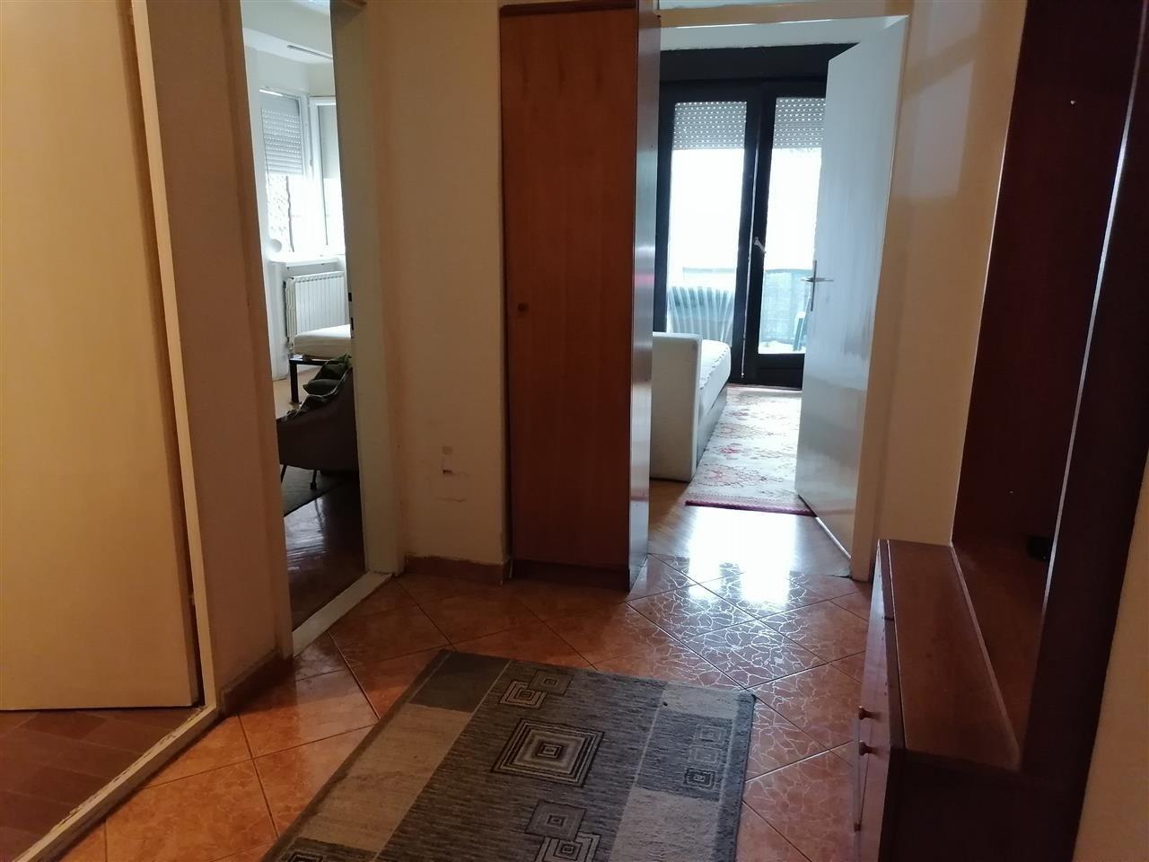 Се издава наместен стан во Аеродром 48m2 над Zona azzuri