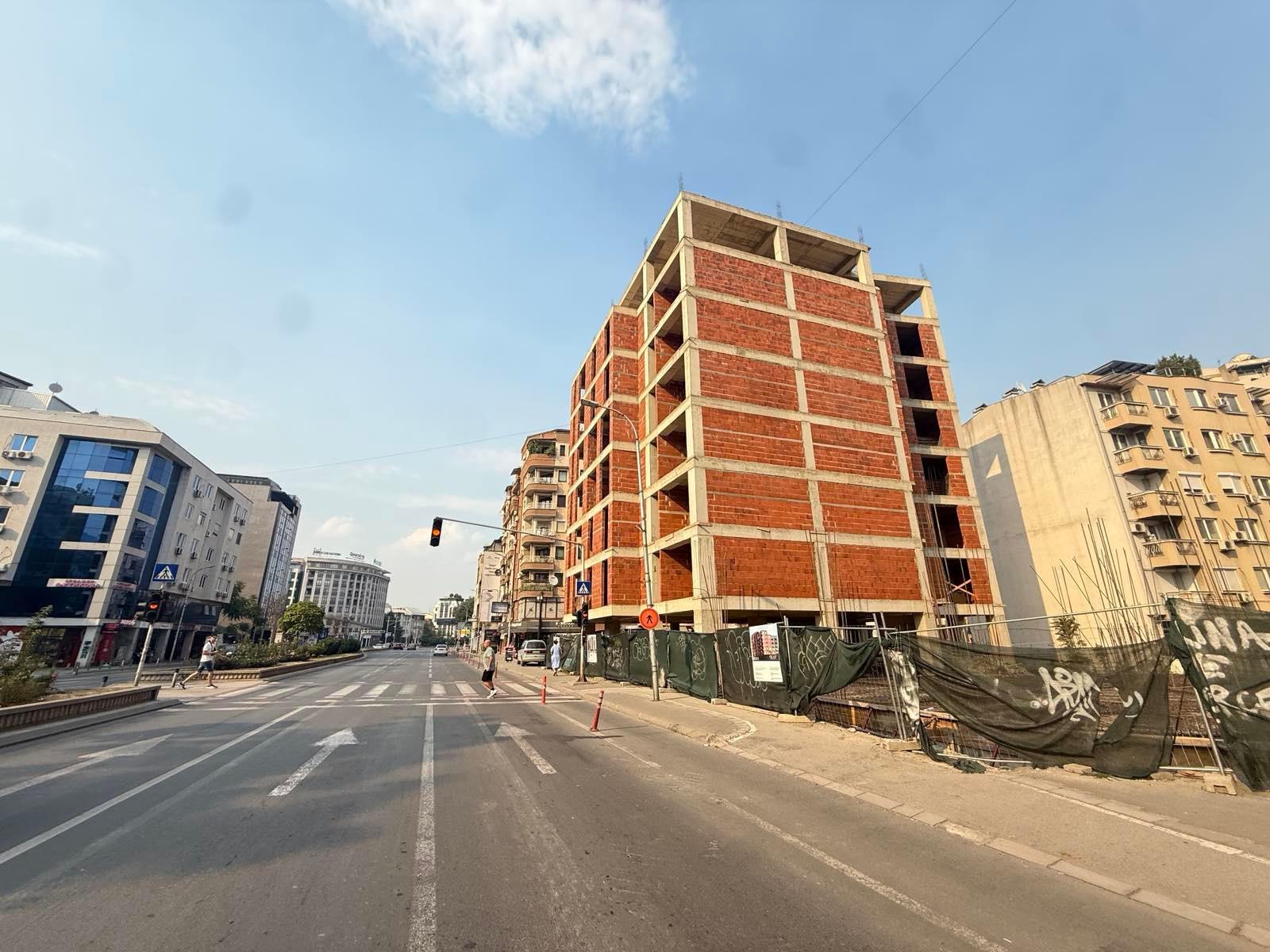 PRODAZBA NOV STAN VO CENTAR 47m2 - 2 kat - soboren hram