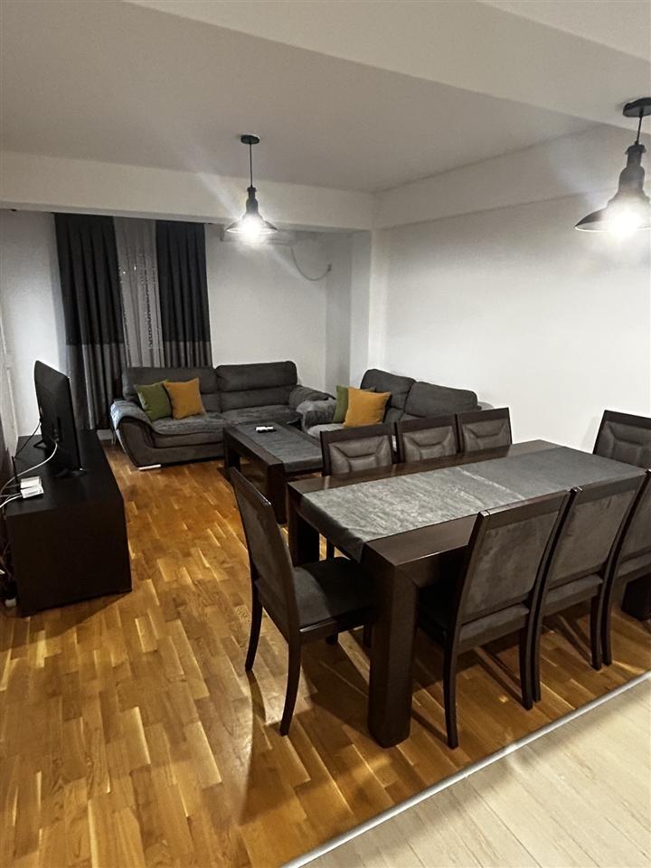 Se izdava stan 53m2,centar,do Vero Jumbo