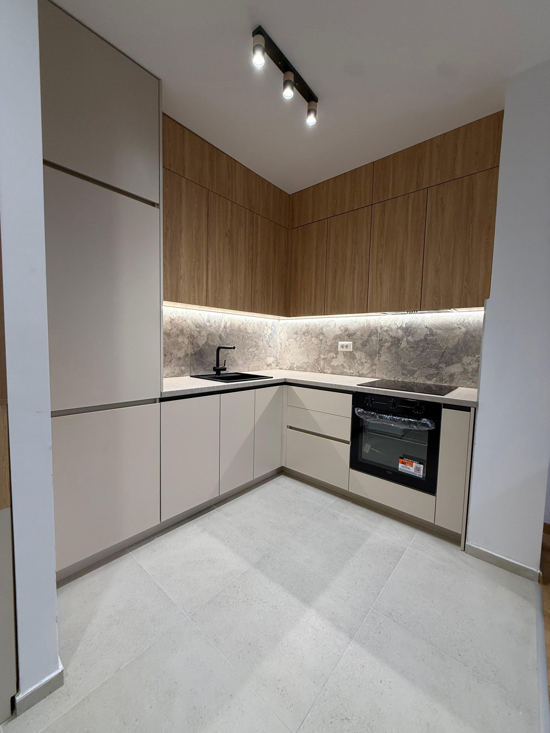 A new apartment for rent in the Center near the Universal Hall