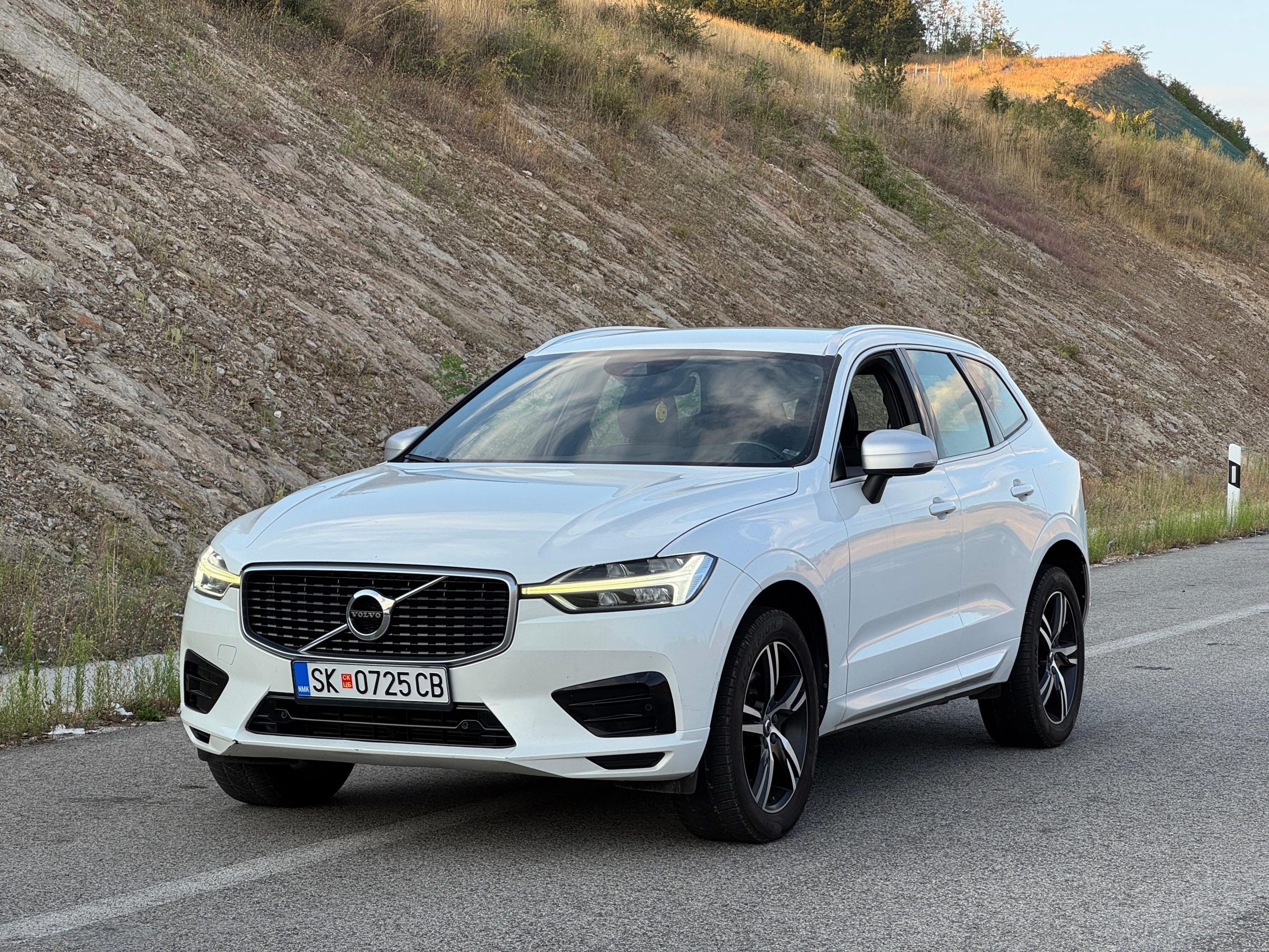 VOLVO XC60 2.0d D5 235KS AWD