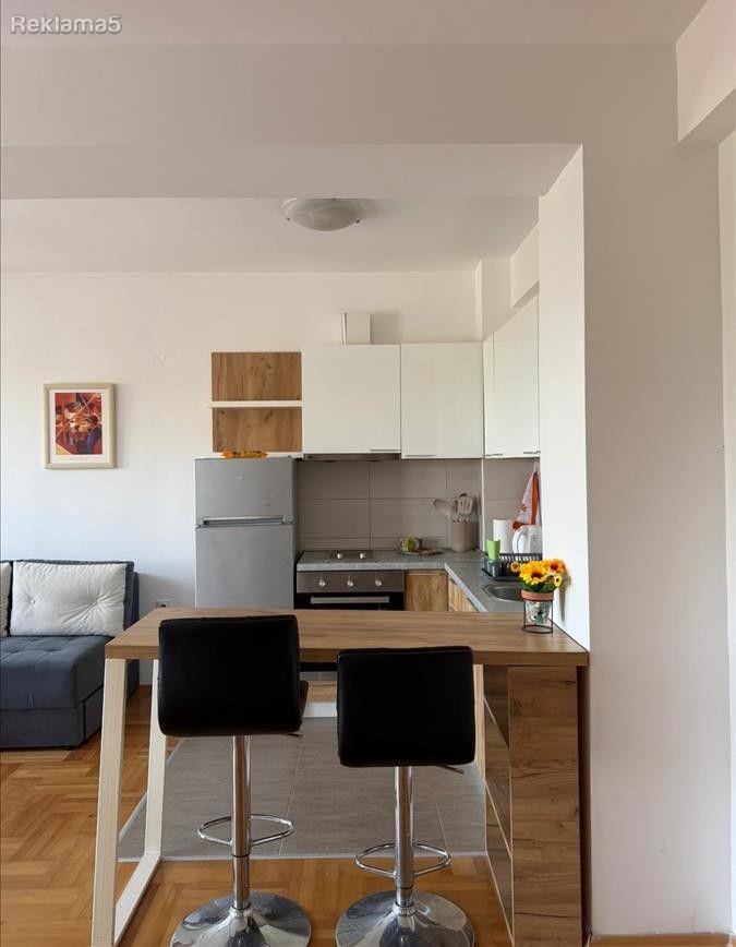 Se izdava kompletno namesten stan 40m2 vo Kisela Voda