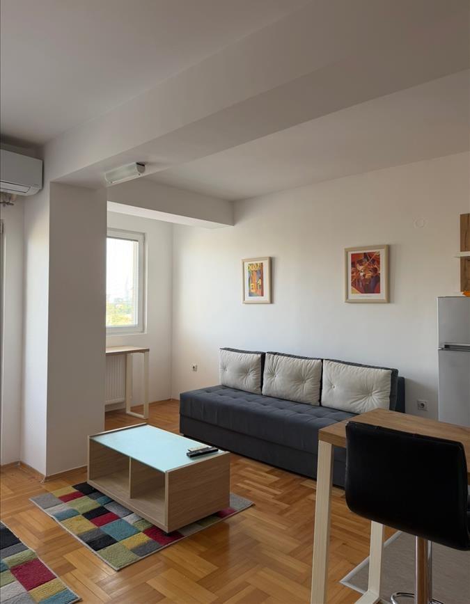 Se izdava kompletno namesten stan 40m2 vo Kisela Voda