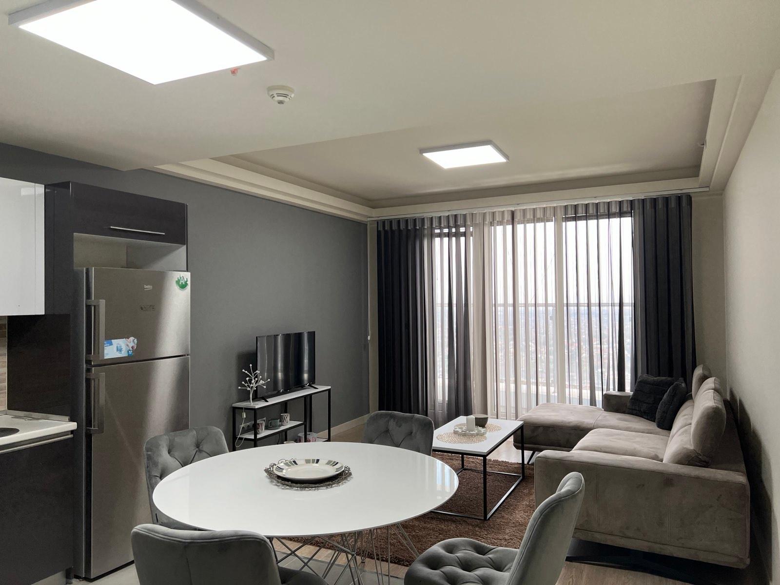 Se izdava luksuzen stan vo Cevahir Sky City 105m2
