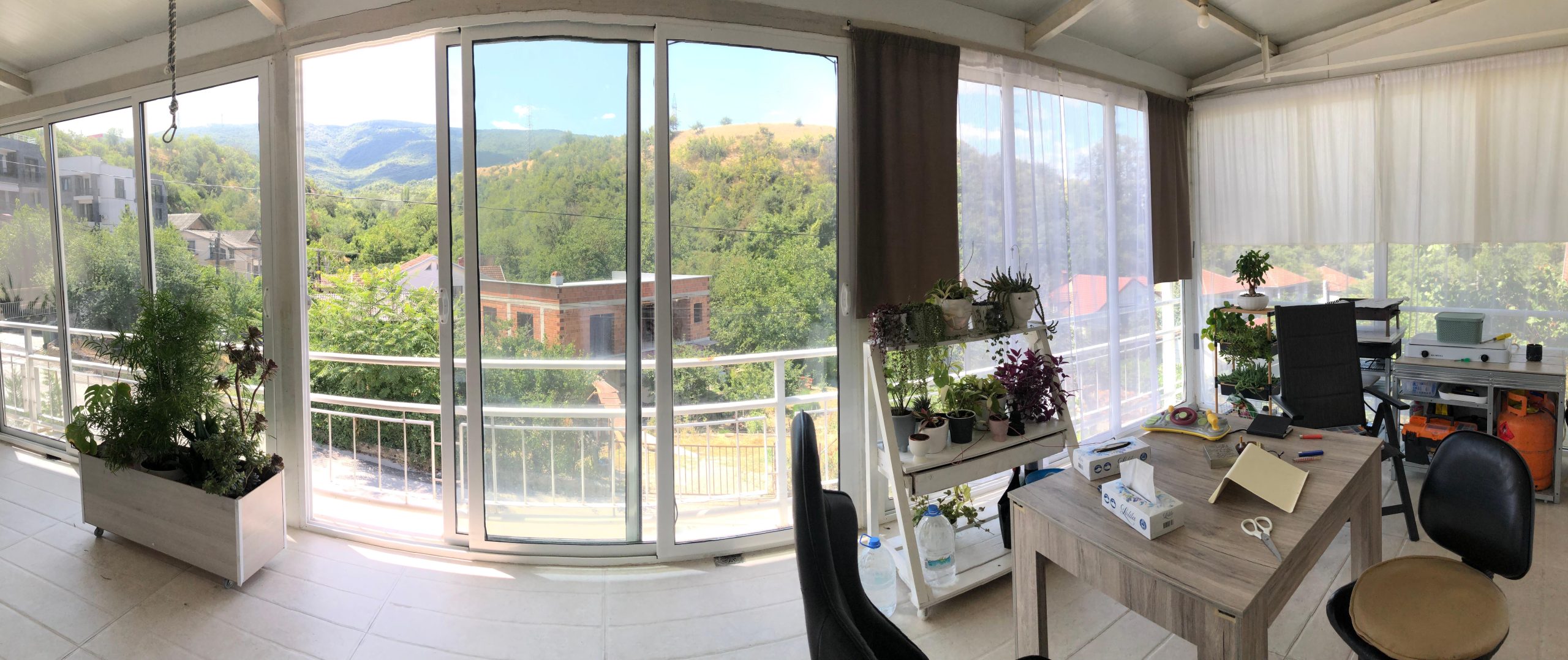 Povolno, trosoben stan na mirna lokacija