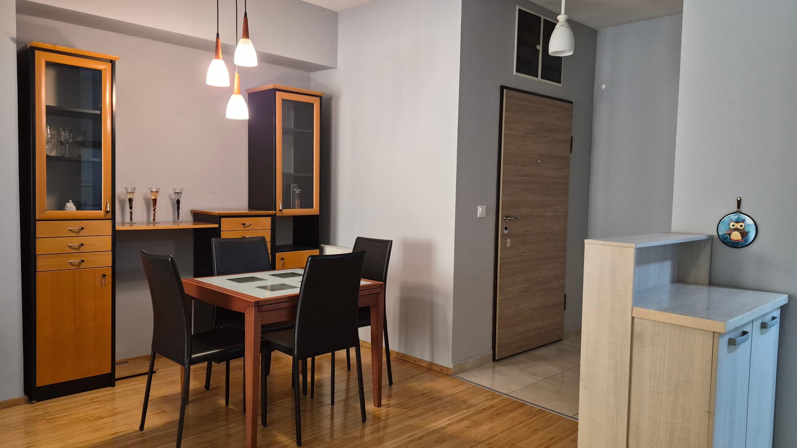 I rent an apartment in Michurin, 57m2, 200m from the bus station