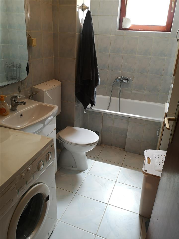 Se izdava stan vo Micurin od 50m2