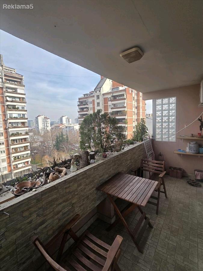 3-bedroom apartment for rent in Aerodrom