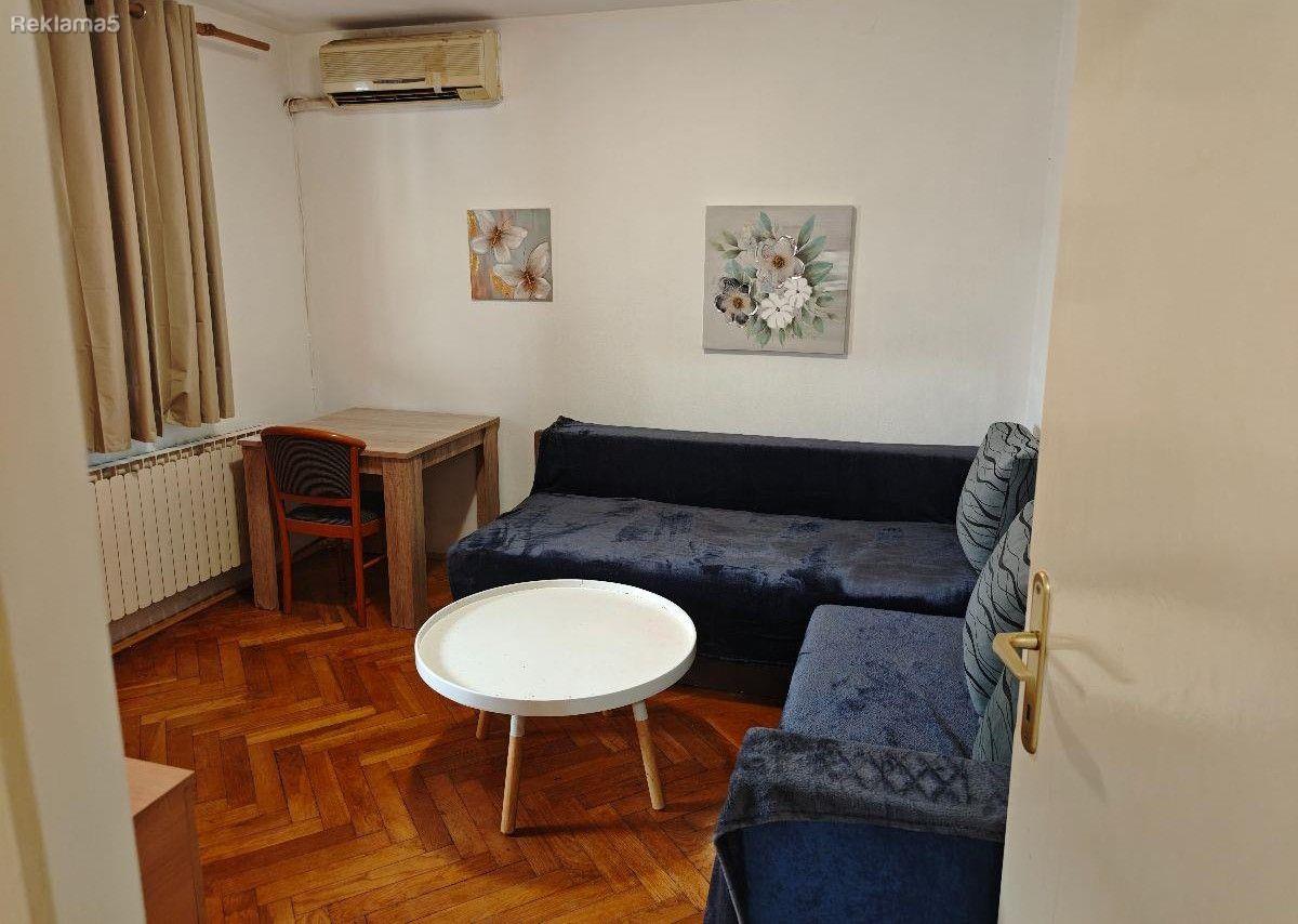 Se prodava namesten stan 45m2 vo Ostrovo, Aerodrom