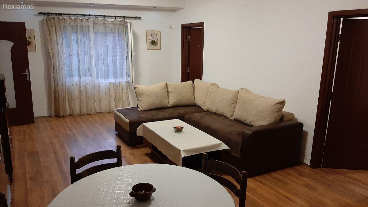 I rent an apartment in the city center