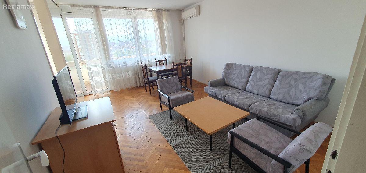 Dharma Doma rents out an apartment in the Center!