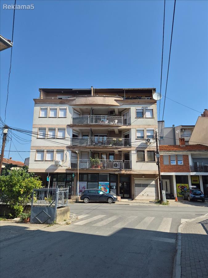 Apartment Strict Center Next to the School of Economics