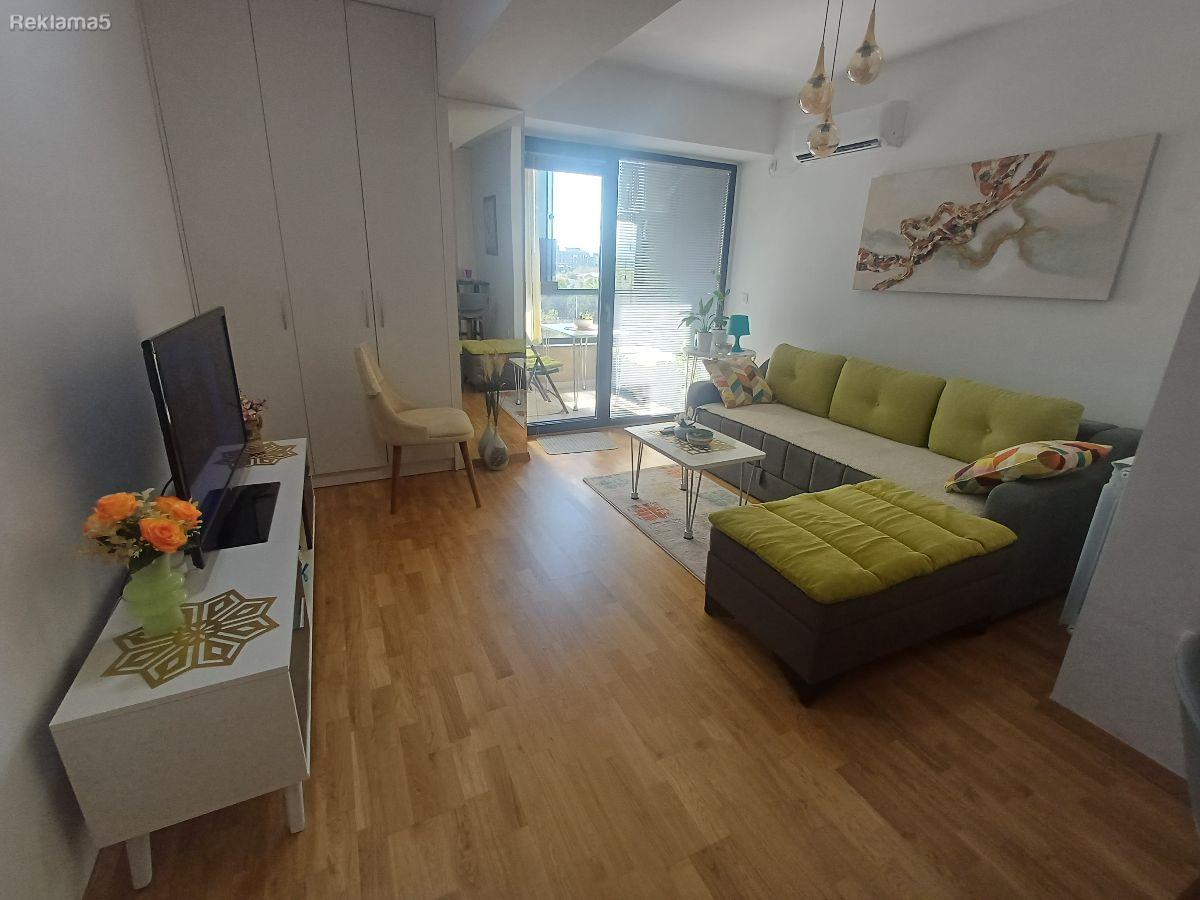 Se izdava stan 33m2 vo centar