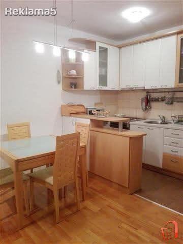 SE IZNAJMUVA ODLICEN STAN 47m2,pozadi Ruzveltova