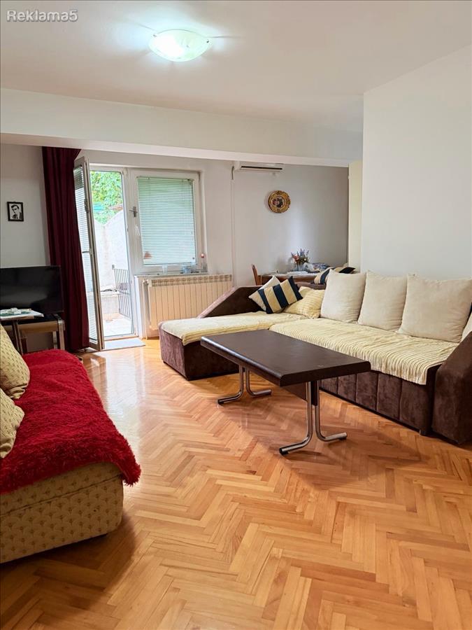 Apartment with a yard in Kozle near the German Embassy