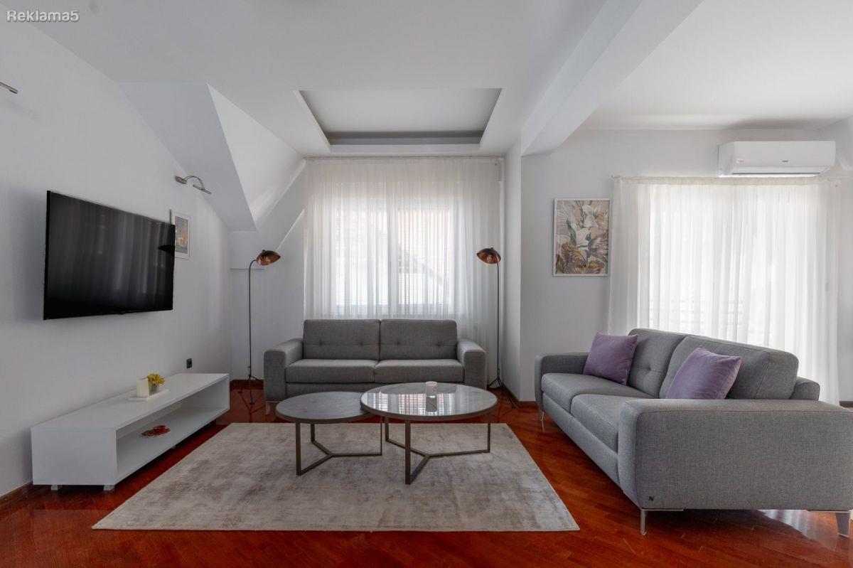Se izdava luksuzen stan 140m2 vo Debar Maalo