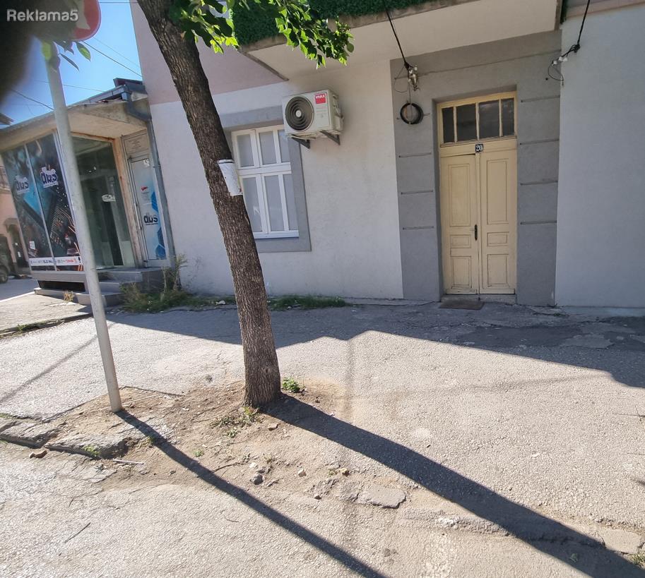ATTRACTIVE BUSINESS SPACE (40 m²) IN THE CENTER OF KUMANO