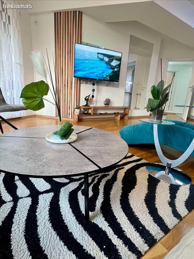 Dharma Doma rents out a new apartment in the Airport!