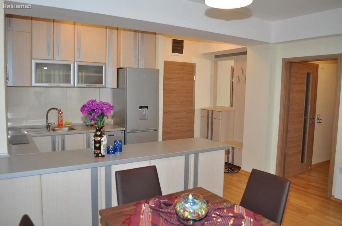 Se izdava apartman