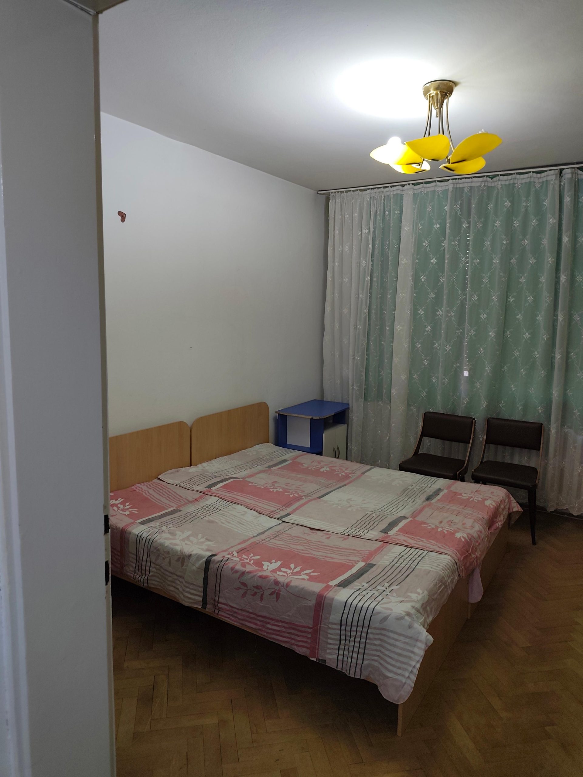 IZDAVAM STAN .N.OSTROVO DO ZELEZNICKA STANICA