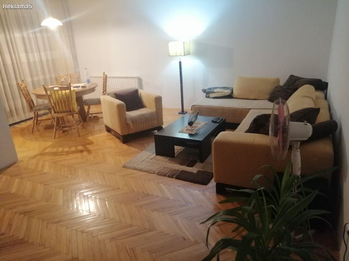 Dharma Doma rents out an apartment in the Airport!