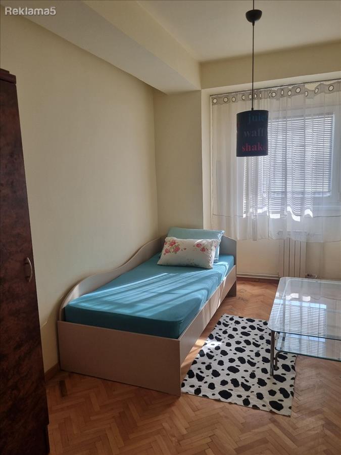 Se izdava stan so 3 spalni sobi vo Kisela Voda