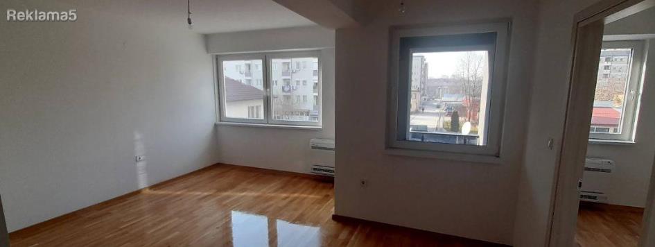 Се продава стан во Мичурин 43m2