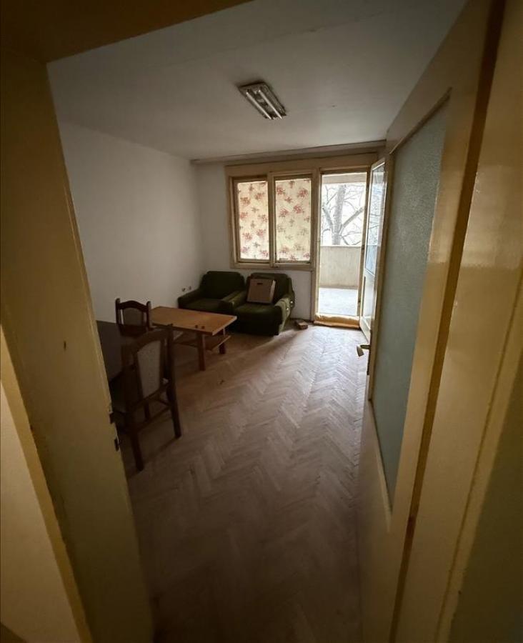 Се продава стан од 65м2 во Кисела Вода-Скопје