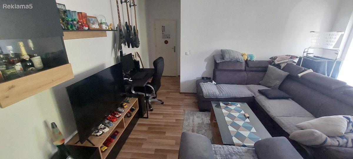 Продавам стан во Автокоманда 52m² - 95000€