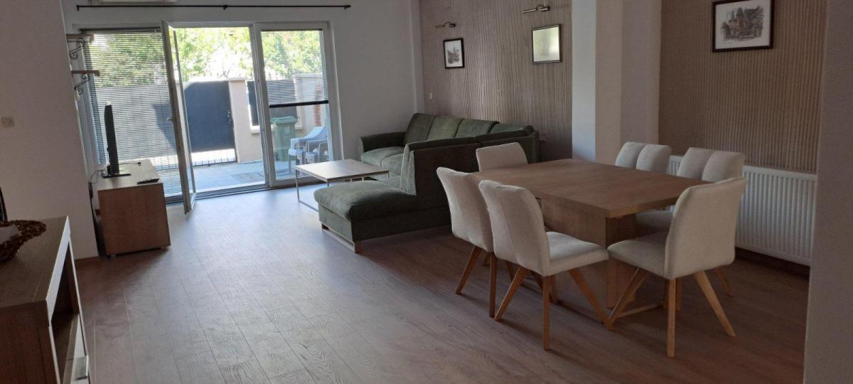 A house of 150 m2 is for rent in Karposh