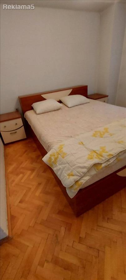 Kapistec 78m2 trosoben - se izdava