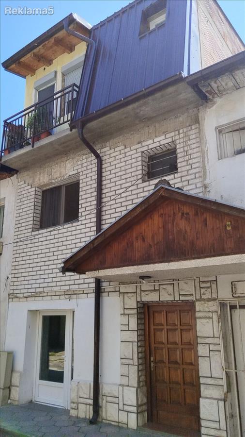 SE PRODAVA KUKJA SO DUKJAN VO TETOVO