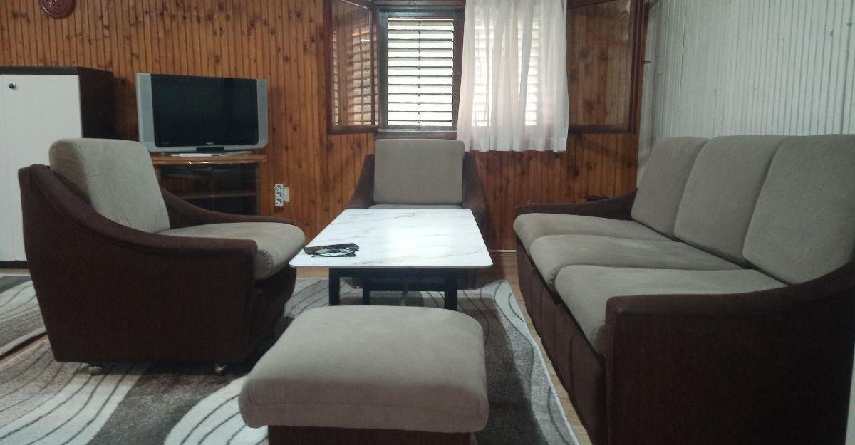 SE IZDAVA dvosoben stan vo Kozle 60m2