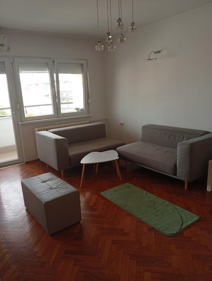 A 59 m2 apartment is for rent in Kisela Voda