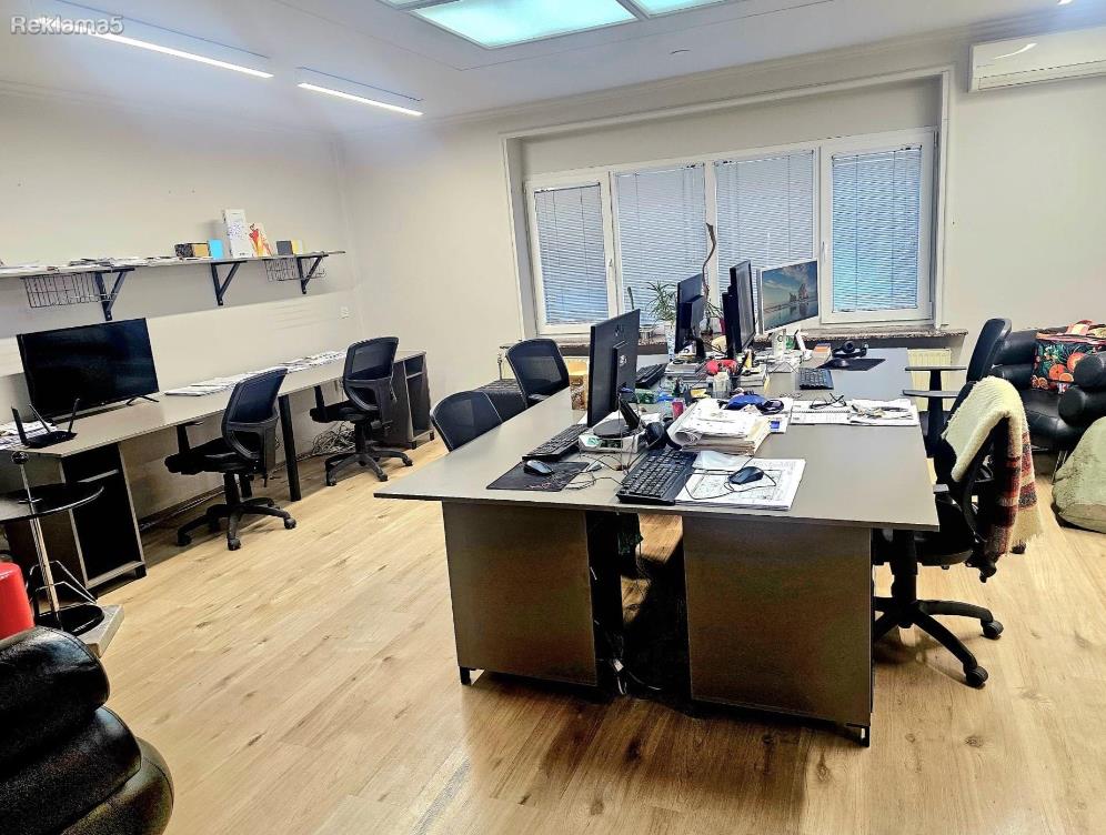 Business space for sale in Debar Maalo 100m2